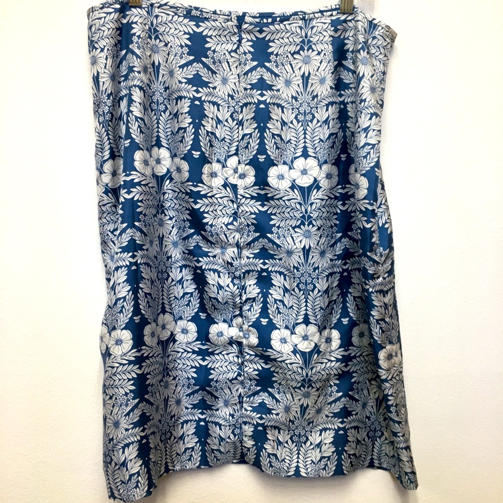 Abigail Borg For J Crew 100% Silk Floral Skirt 12 Blue White Vacation Preppy